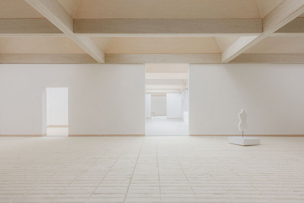Vue intérieure des nouvelles salles d'exposition-surelevation-equipement-Saint-Gall