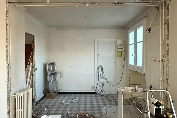 Ouverture réalisée sur cuisine en chantier-renovation-appartement-Paris