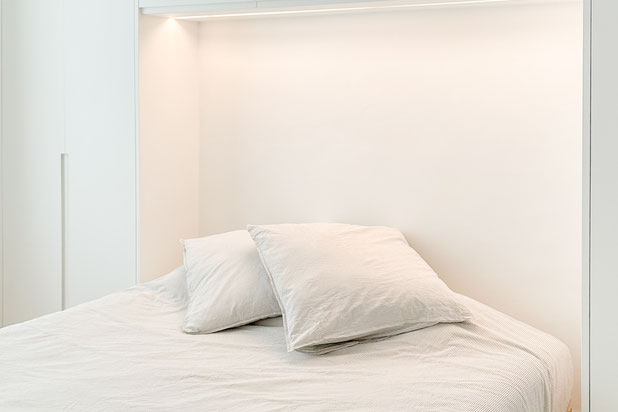 Chambre avec meuble menuisé sur mesure-renovation-appartement-Paris