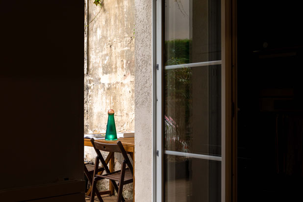 Vue de la terrasse par l'intérieur-agrandissement_extension-espaces_exts-Paris