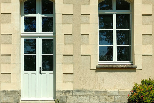 Menuiseries extérieures bois remplacées-rehabilitation-logement-Rennes