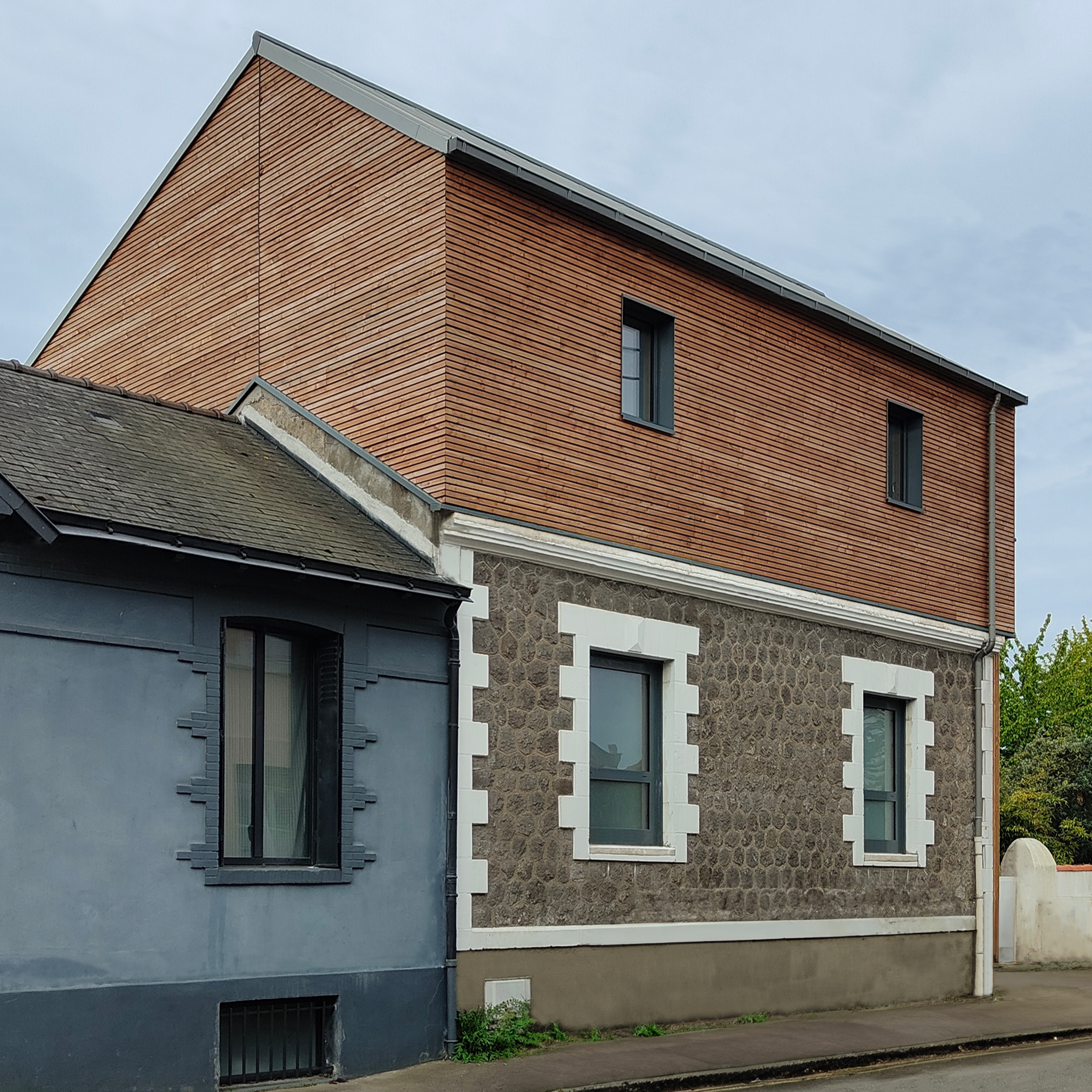 Surélévation bois d'une maison de centre ville – surélévation de maison Côte-d'Or Surélévation bois d'une maison de centre ville – surélévation de maison Côte-d'Or