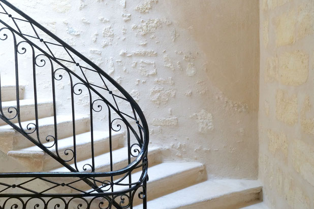 Escalier-renovation-immeuble-Bordeaux