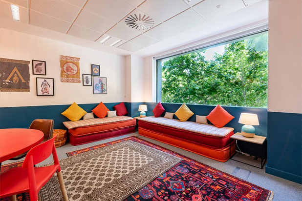 Salle de reunion Prince of Persia  1-amenagement-bureaux-Barcelone