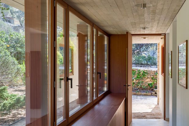 Vue de la circulation Est et de l’entrée-agrandissement_extension-maison-Saint-Cyr-sur-Mer