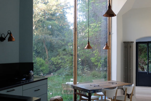 Salle à manger sur jardin-rehabilitation-logement-Paris