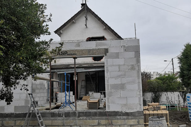 Vue de l'extension depuis le jardin-agrandissement_extension-maison-Houilles
