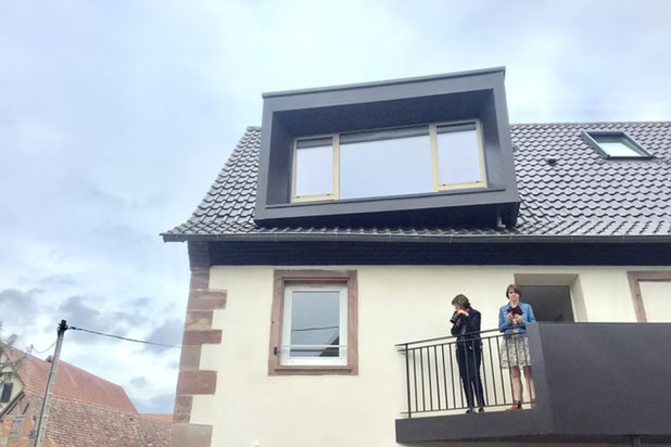 Vue sur coursive et lucarne-rehabilitation-maison-Knœrsheim