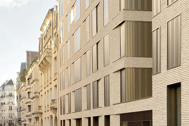 Entrée Crèche-construction-logement-Paris