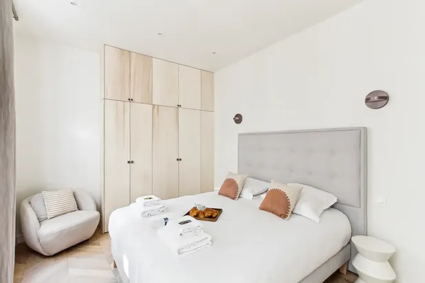 Chambre-renovation-appartement-Paris