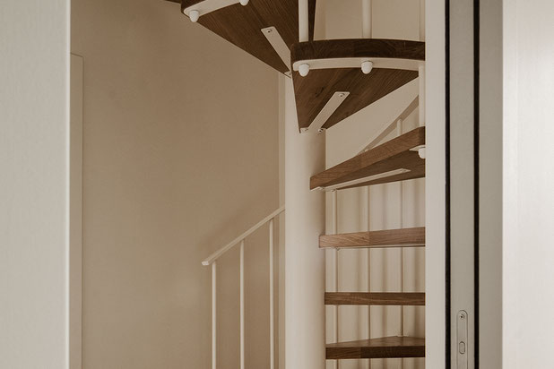 Tholozé - Escalier-renovation-appartement-Paris
