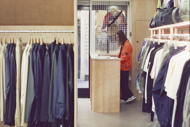 Entrée et caisse-amenagement-boutique_local-Montpellier
