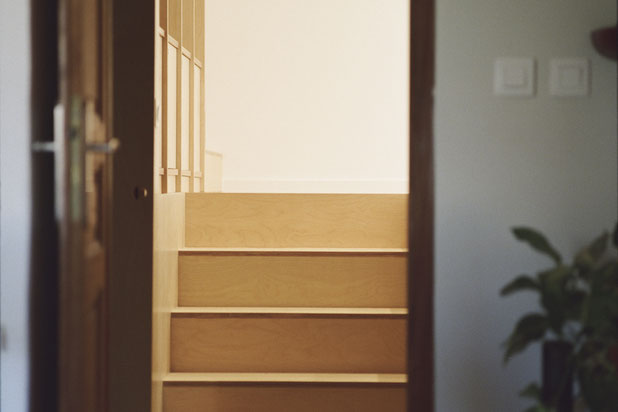 Vue sur l'escalier depuis le salon-renovation-maison-Clapiers