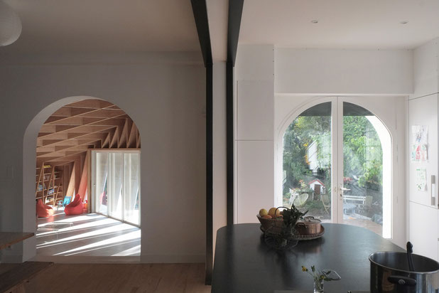 Vue depuis la cuisine-agrandissement_extension-maison-Pessac