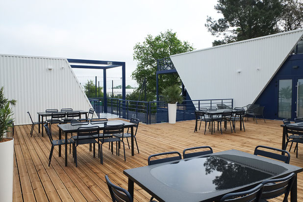 Vue de la terrasse-agrandissement_extension-equipement-Le Haillan