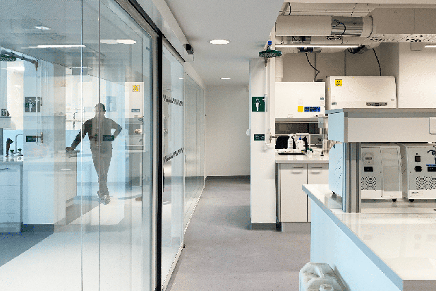 Labo spécifique-rehabilitation-immeuble-Lyon
