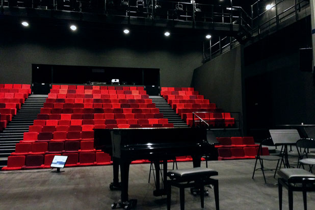 Veu de la salle de spectacle-construction-extension-Loiron-Ruillé