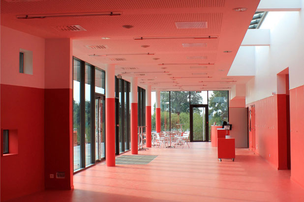 Vue du hall-construction-extension-Loiron-Ruillé