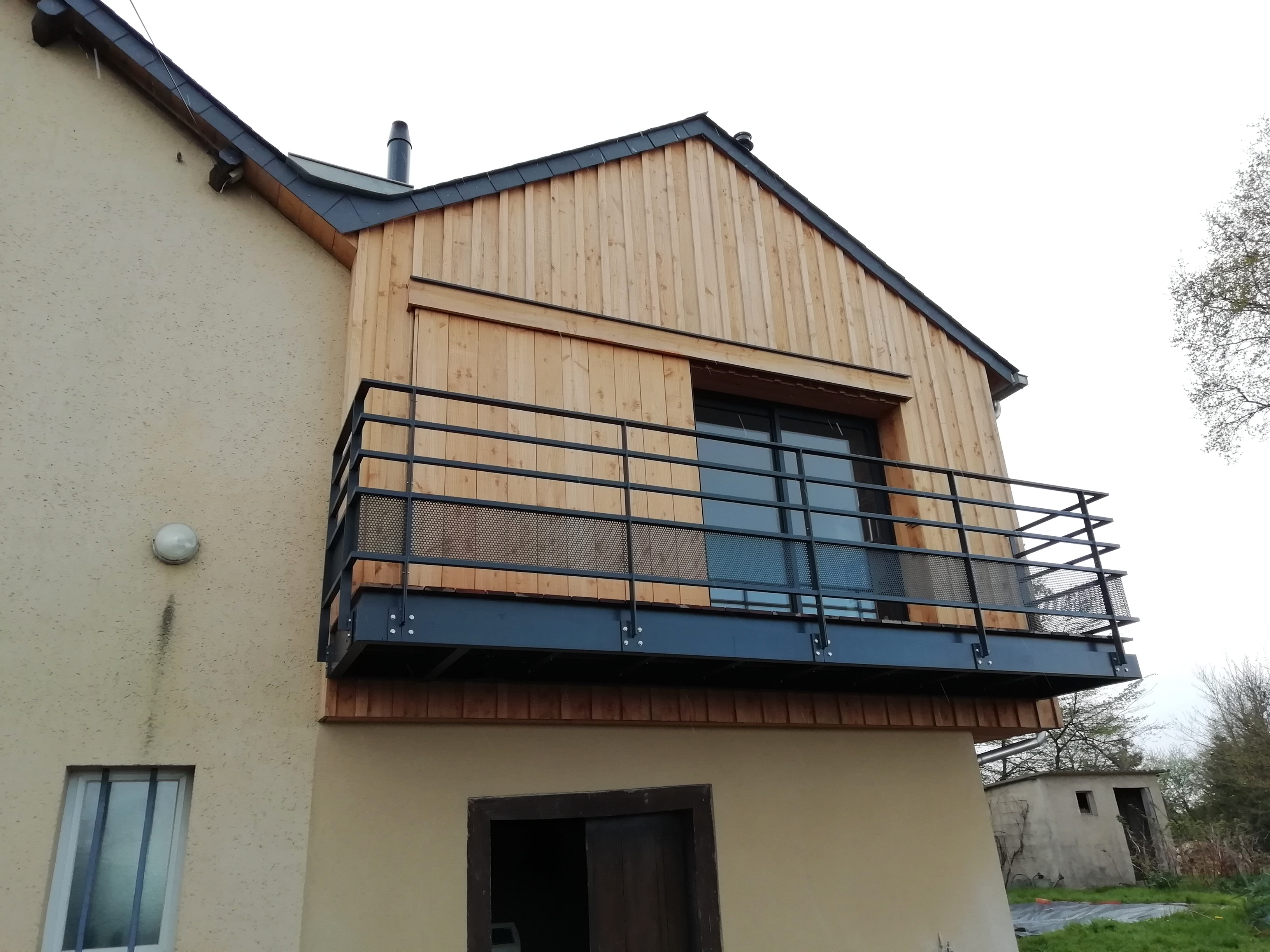 Une surélévation en bois sur une maison XVIII – surélévation de maison Territoire de Belfort Une surélévation en bois sur une maison XVIII – surélévation de maison Territoire de Belfort