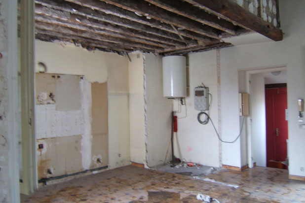 Cuisine avant travaux-renovation-appartement-Paris