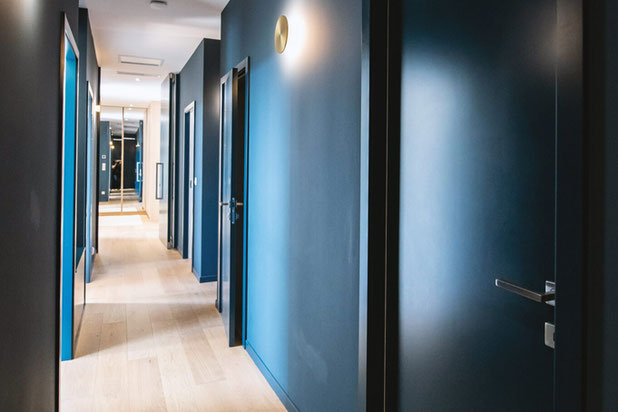 Couloir-construction-maison-Roquefort-les-Pins