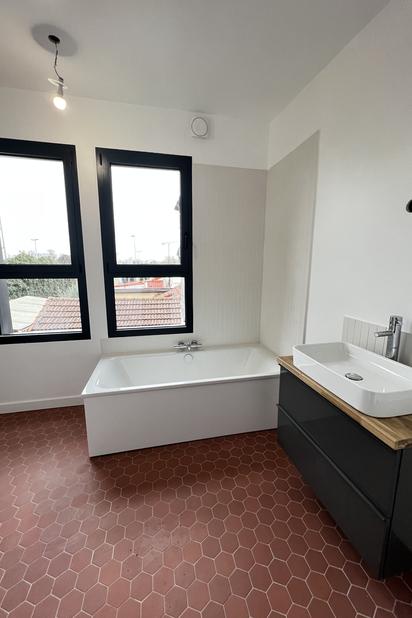 salle de bain-construction-maison-Romainville