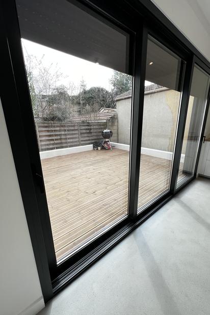 vue sur terrasse arrière-construction-maison-Romainville