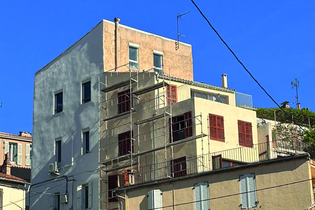 Photo-agrandissement_extension-surelevation-Marseille