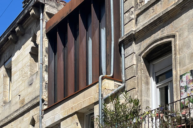 Façade sur rue-surelevation-maison-Bordeaux
