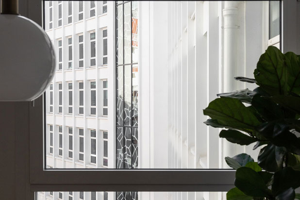 détail d'une fenêtre-rehabilitation-bureaux-Paris