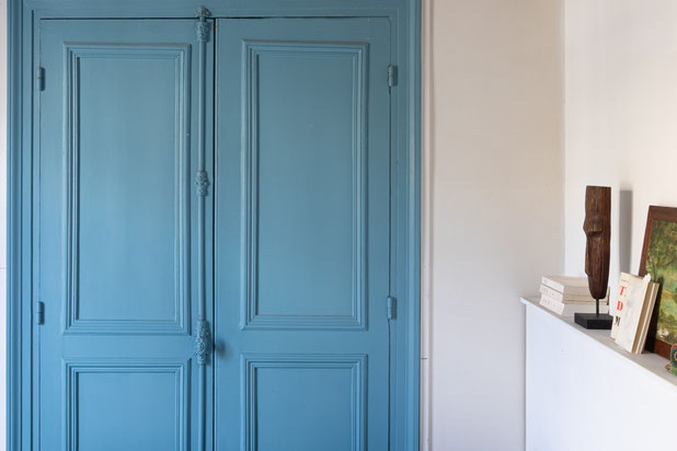 La chambre bleue-renovation-appartement-Paris