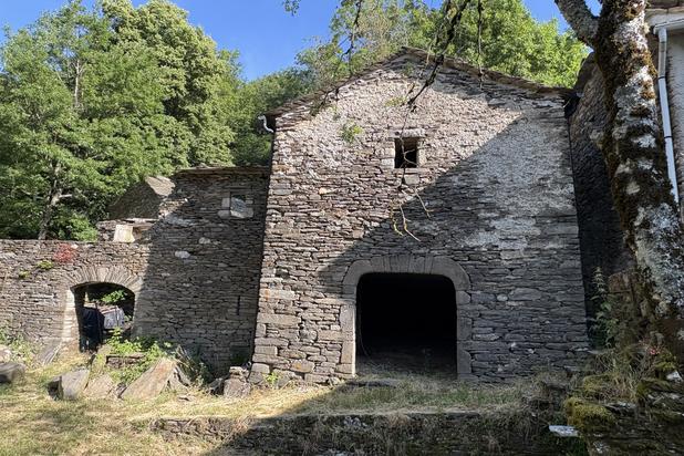 grange-renovation-local-Saint-André-de-Lancize