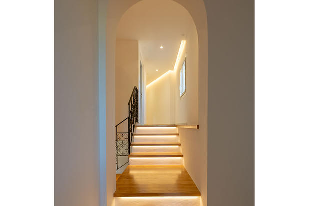 Escalier sur mesure-renovation-maison-Alata