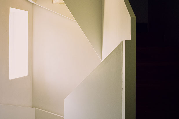 Escalier Est.-construction-maison-Lourmarin