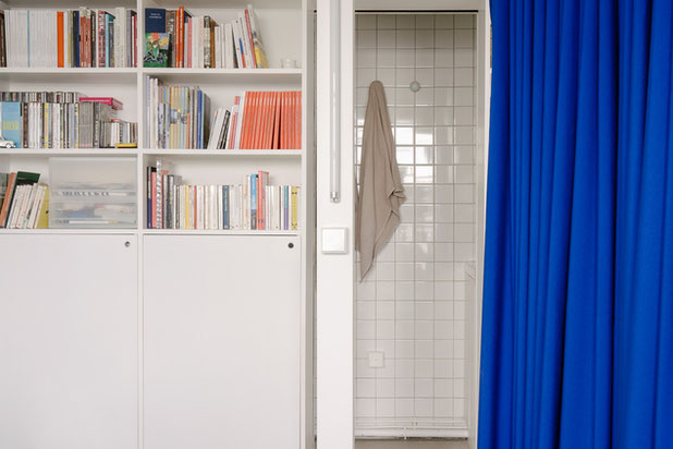 Depuis la chambre vers la salle de bain-renovation-appartement-Paris