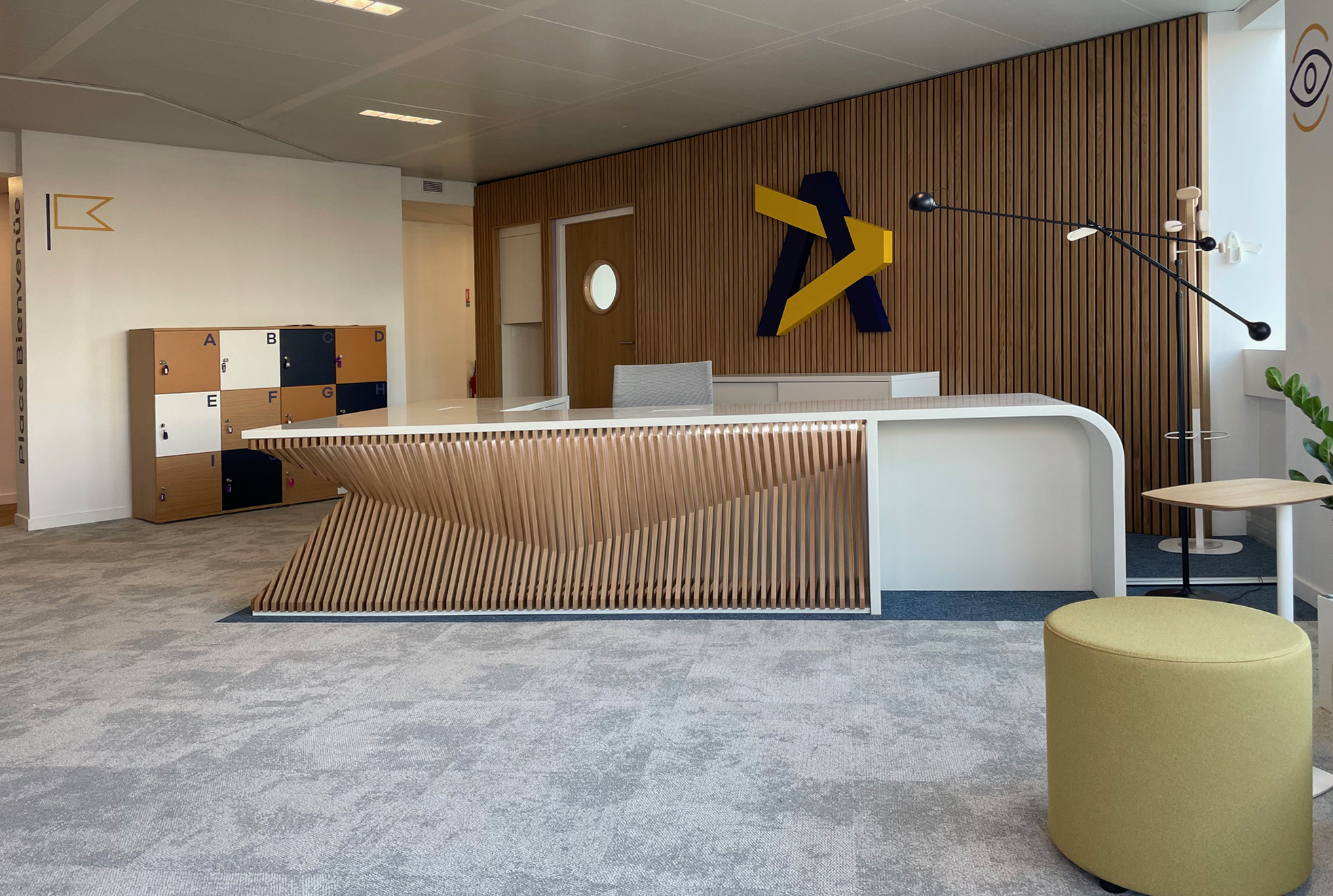 Center APEC de Vanves – aménagement de bureaux Val-d'Oise Center APEC de Vanves – aménagement de bureaux Val-d'Oise