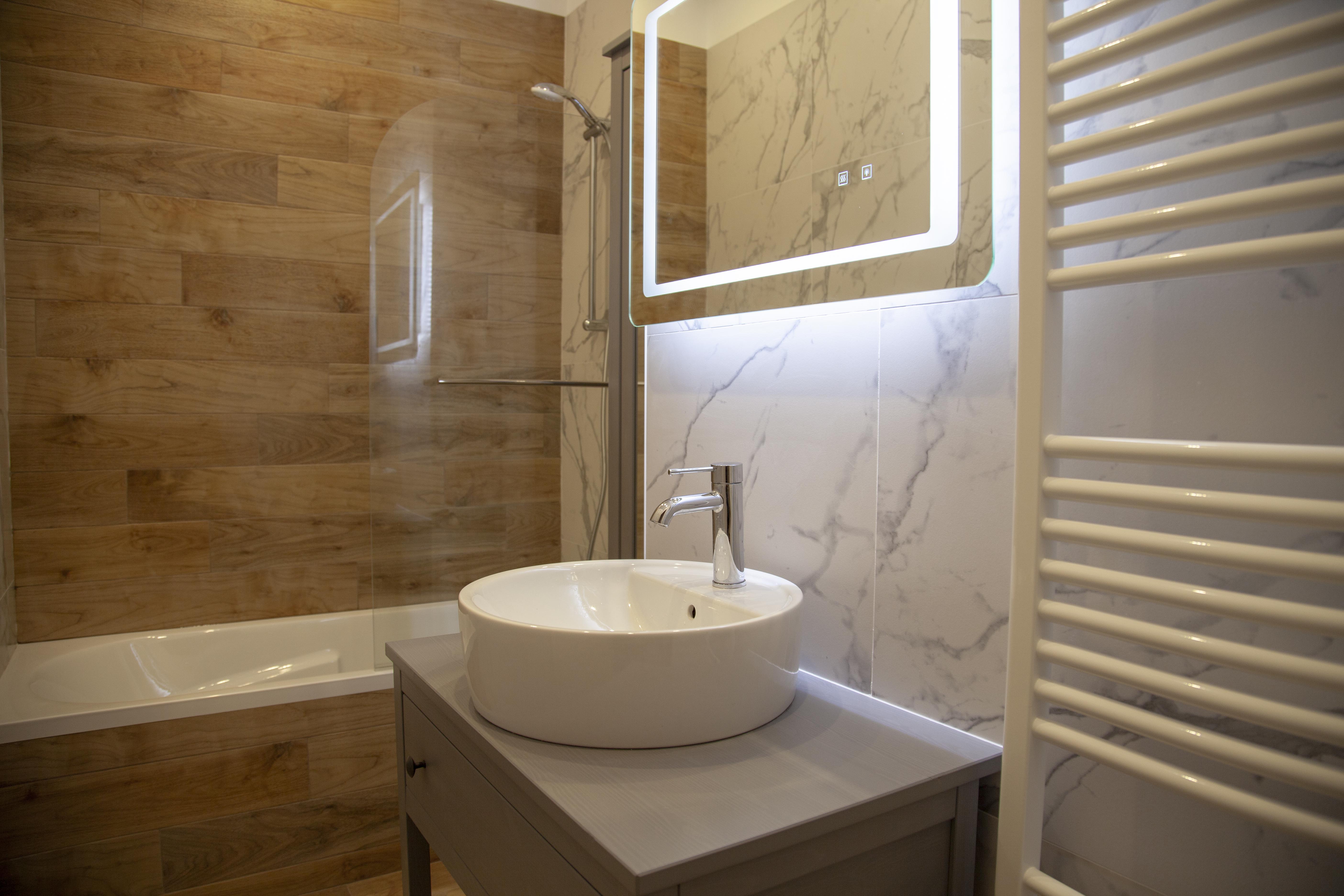Salle de bain et salle d'eau – rénovation de maison Seine-Saint-Denis Salle de bain et salle d'eau – rénovation de maison Seine-Saint-Denis