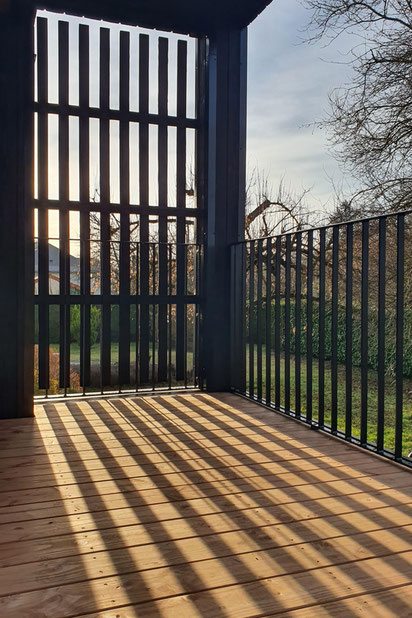 Balcon avec claustra en bois brûlé-surelevation-surelevation-Buxerolles