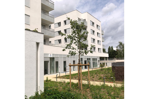 Accès aux logements-construction-immeuble-Évry-Courcouronnes