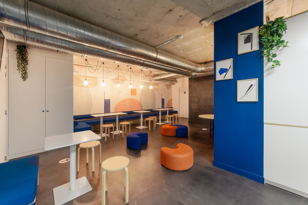L'accueil_ une première rencontre avec l’identité de la société.-amenagement-bureaux-Saint-Cloud