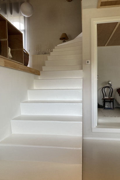 Escalier-rehabilitation-atelier_loft-La Neuve-Lyre