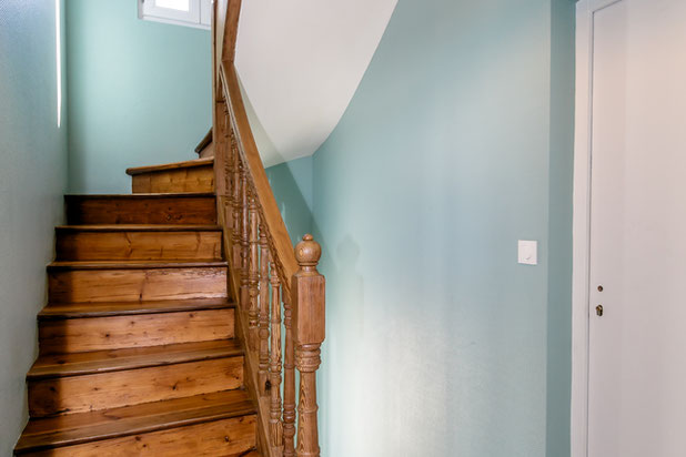 Cage d'escalier-renovation-logement-Quiberon