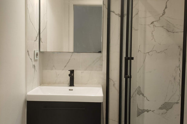 Vue sur la nouvelle salle d'eau-renovation-appartement-Vincennes