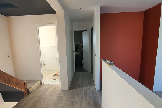 Escalier et bureau en cours de chantier-renovation-appartement-Colombes