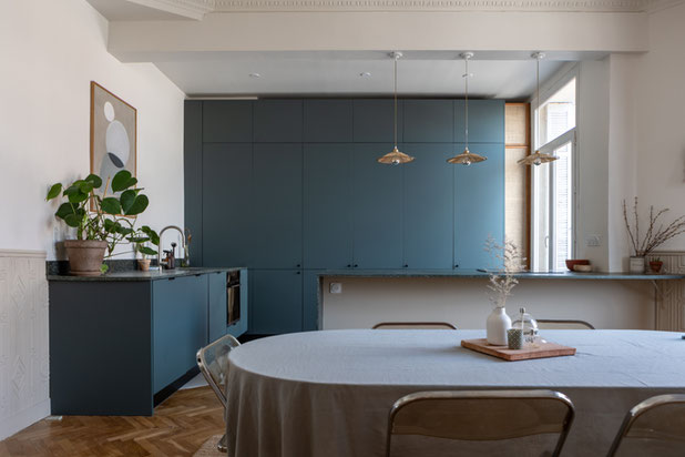 La cuisine s'ouvre-renovation-appartement-Marseille