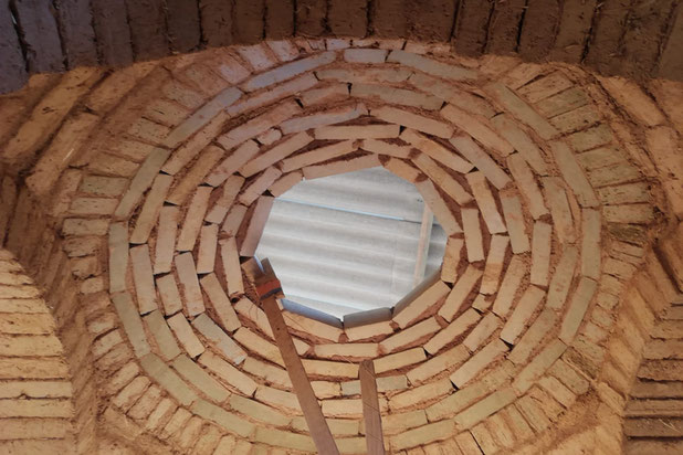 Construction d'une coupole en briques de terre crue-construction-autre-Redon