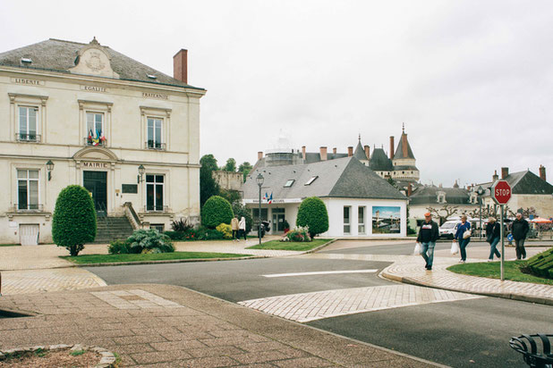 Extérieur-renovation-bureaux-Langeais