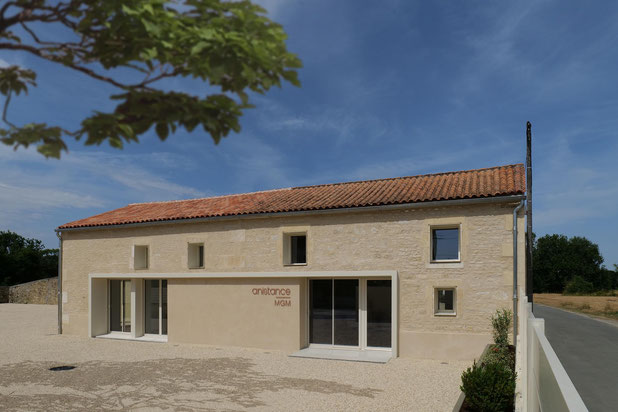 Vue extérieure-renovation-bureaux-Cognac