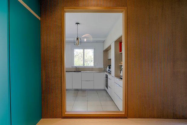 Espace entrée avec fenêtre intérieure-amenagement-maison-Muzillac