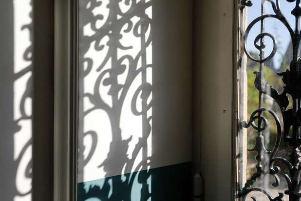 porte avec grille-renovation-maison-Île-d'Arz